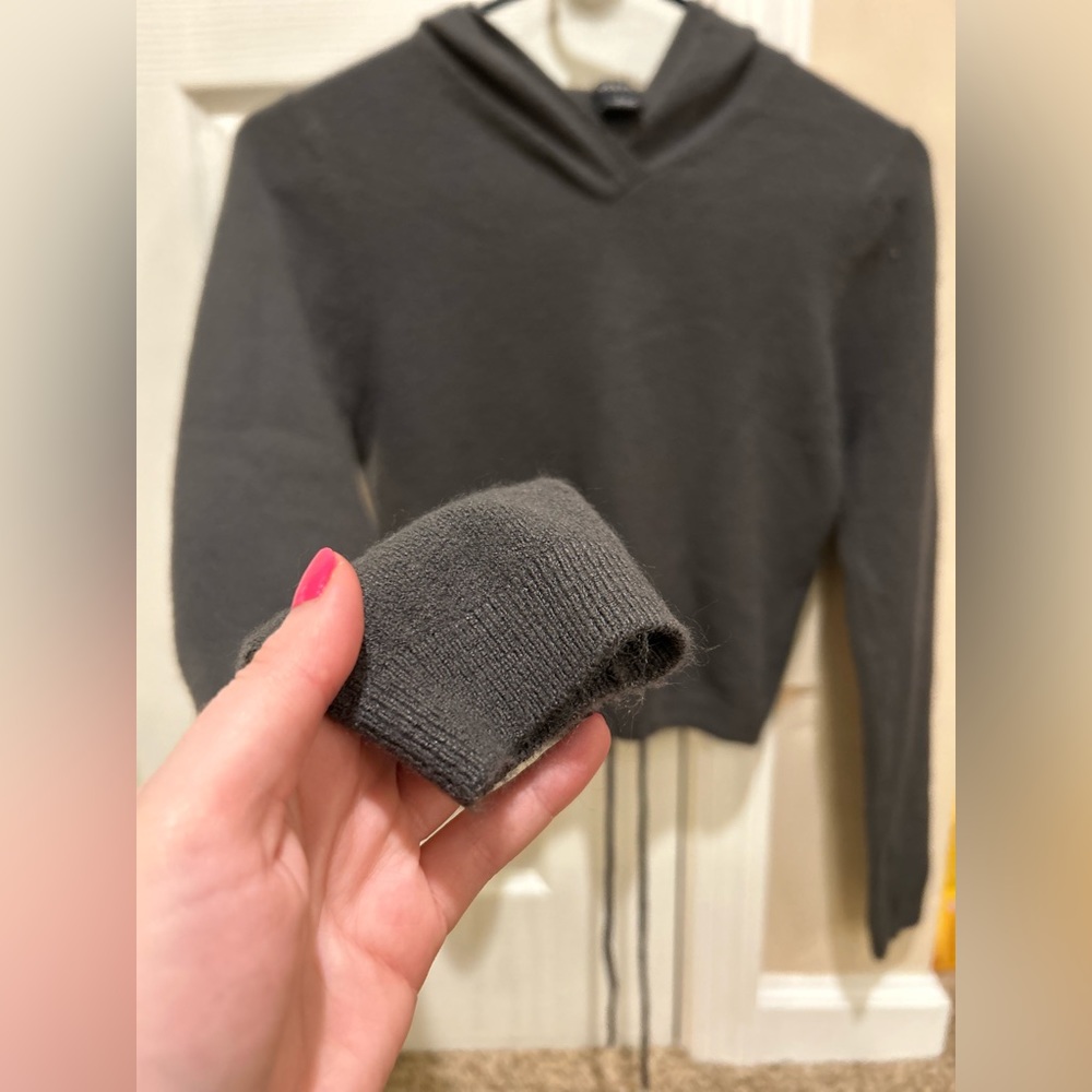 Cropped pullover - Picture 7 of 7